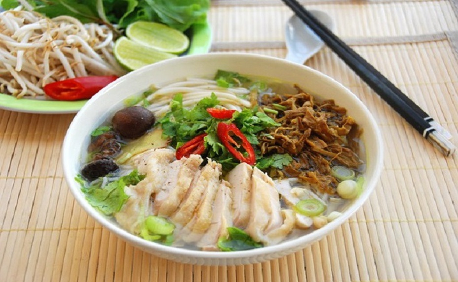 Món ngon cuối tuần: Bật mí cách nấu bánh canh gà hấp dẫn, lạ miệng