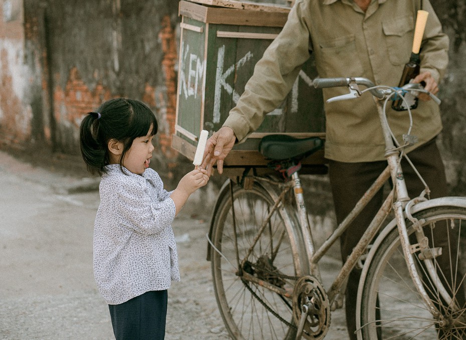 Bộ ảnh Em bé Thái Bình gợi nhớ kỷ niệm tuổi thơ gây "bão mạng"