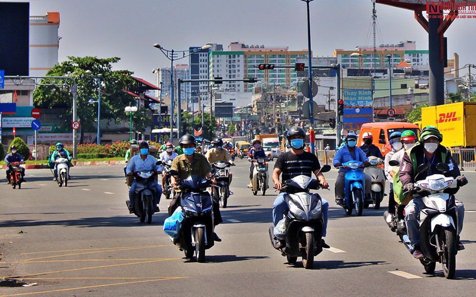 Tp.Hồ Chí Minh hướng dẫn người dân lấy mã QR để đi chợ, vận chuyển hàng hóa