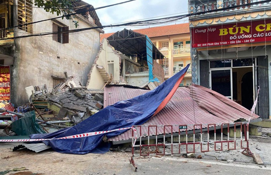 Lào Cai: Đào móng nhà làm sập hoàn toàn nhà hàng xóm