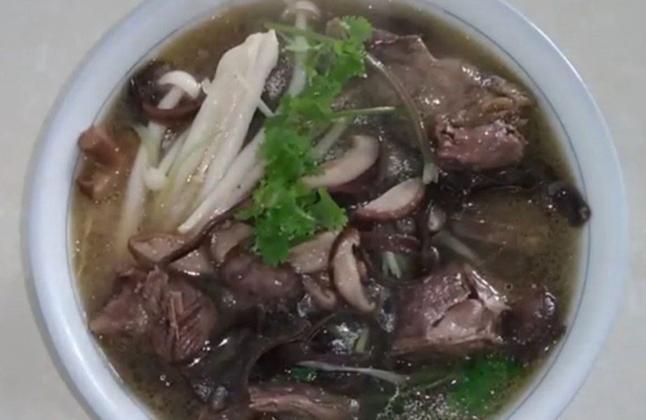 Món ngon cuối tuần: Cách nấu miến chim bồ câu đơn giản mà bổ dưỡng