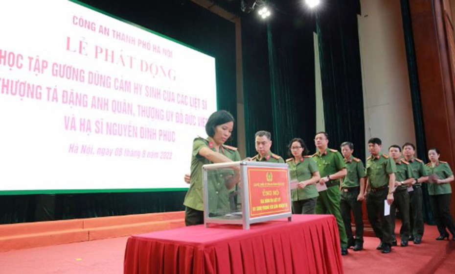 Công an Hà Nội phát động thi đua, học tập tấm gương của 3 liệt sĩ PCCC