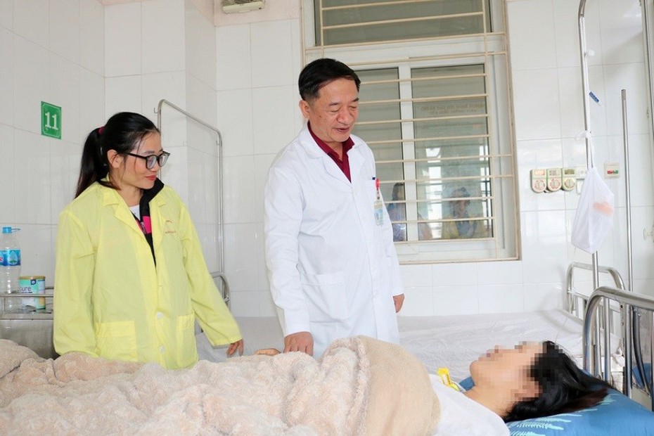 Nguyên nhân khiến người phụ nữ tăng cân nhanh, bụng to như bầu 7 tháng