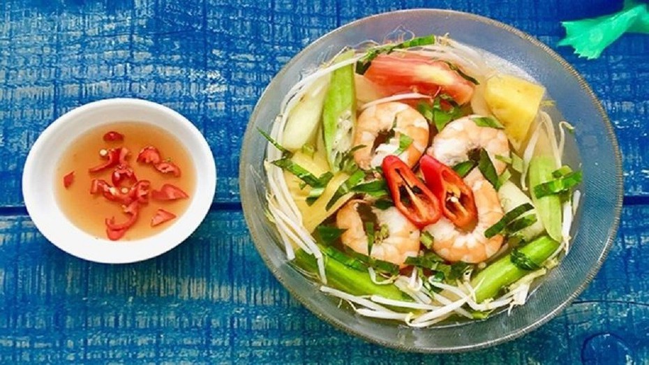 Món ngon cuối tuần: Cách nấu canh chua tôm Nam Bộ thanh mát, dễ ăn