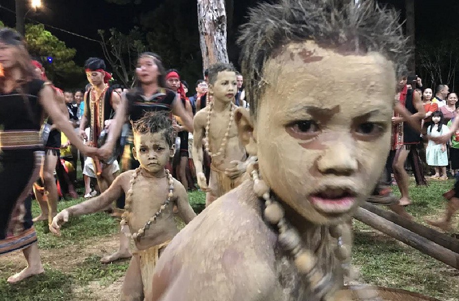 Ba trăm năm mươi ngàn tỷ là bao nhiêu?