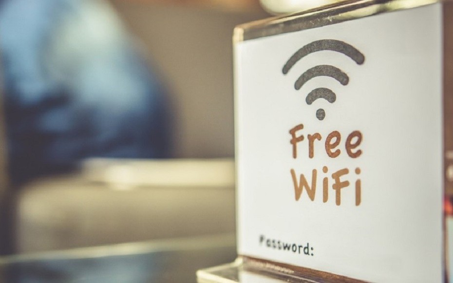 Lý do "tuyệt đối" không nên sử dụng Wi-Fi miễn phí của khách sạn