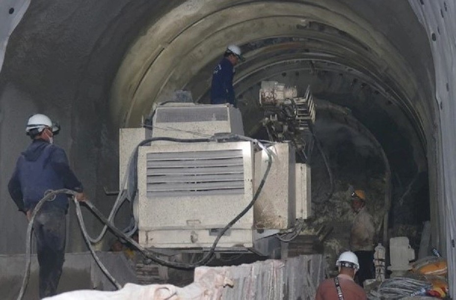 Công tác khắc phục sạt lở hầm đường sắt Chí Thạnh gặp nhiều khó khăn