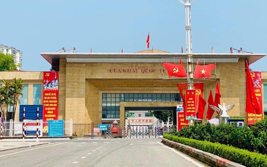 Quảng Ninh: Khách du lịch được phép lái xe ô tô qua Cửa khẩu Móng Cái
