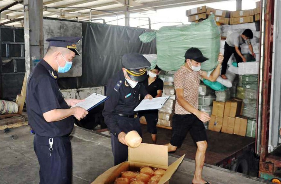 Quảng Ninh: Phát hiện, xử lý gần 2.400 vụ buôn lậu, hàng giả