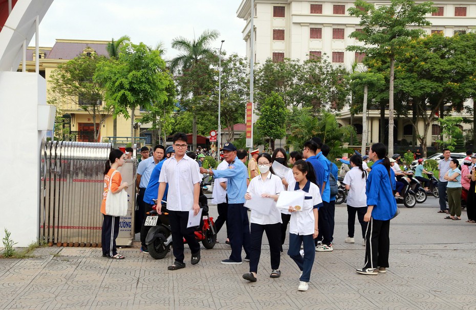 Hải Phòng: Công bố điểm chuẩn vào lớp 10 Trường THPT chuyên Trần Phú