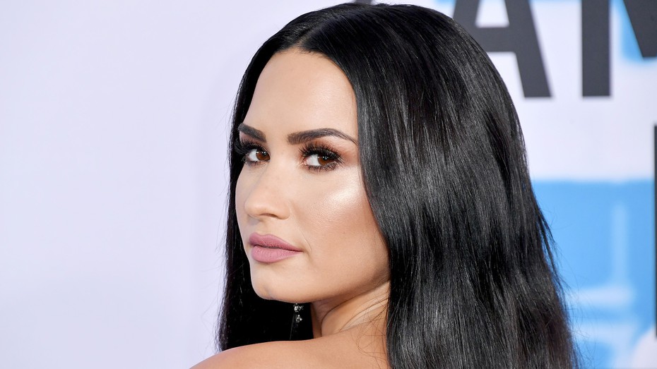 Demi Lovato và những lời tự sự về đời tư ngập tràn chất kích thích