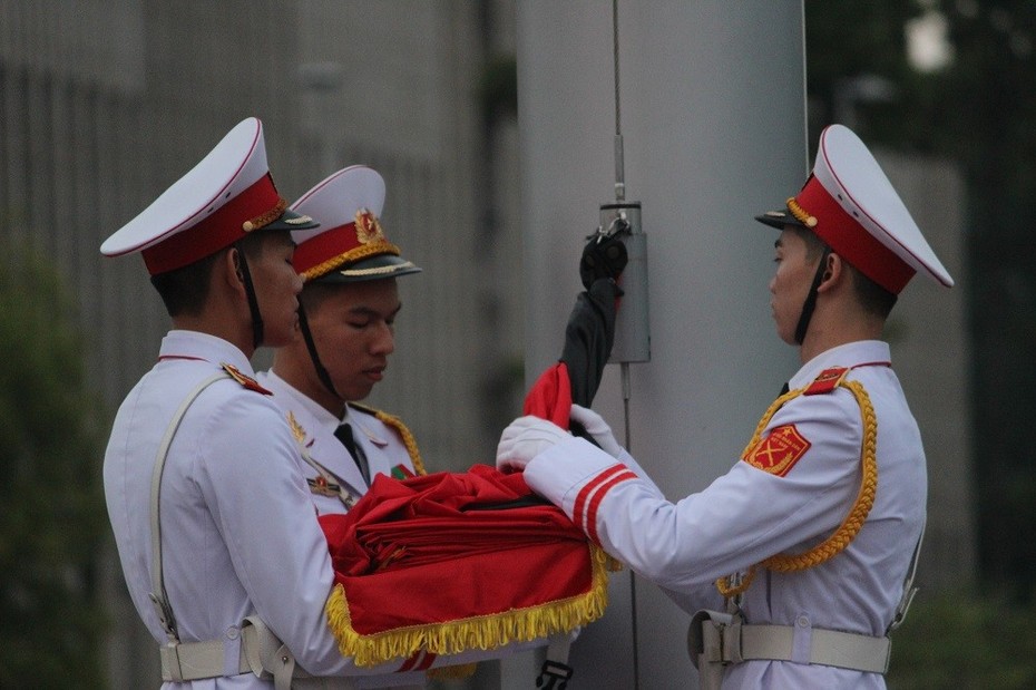 Lễ thượng cờ rủ Quốc tang Chủ tịch nước Trần Đại Quang tại Quảng trường Ba Đình