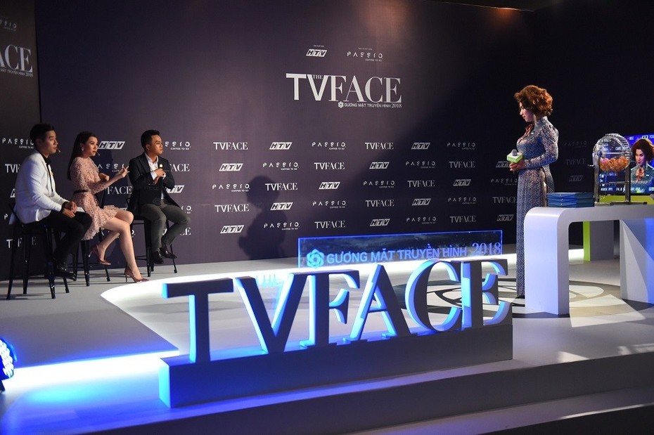 The TVFace: Lần đầu tiên xuất hiện thí sinh là người chuyển giới