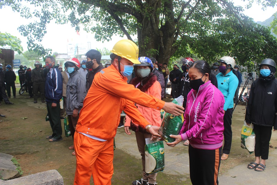 Nghĩa cử cao đẹp giữa đại dịch