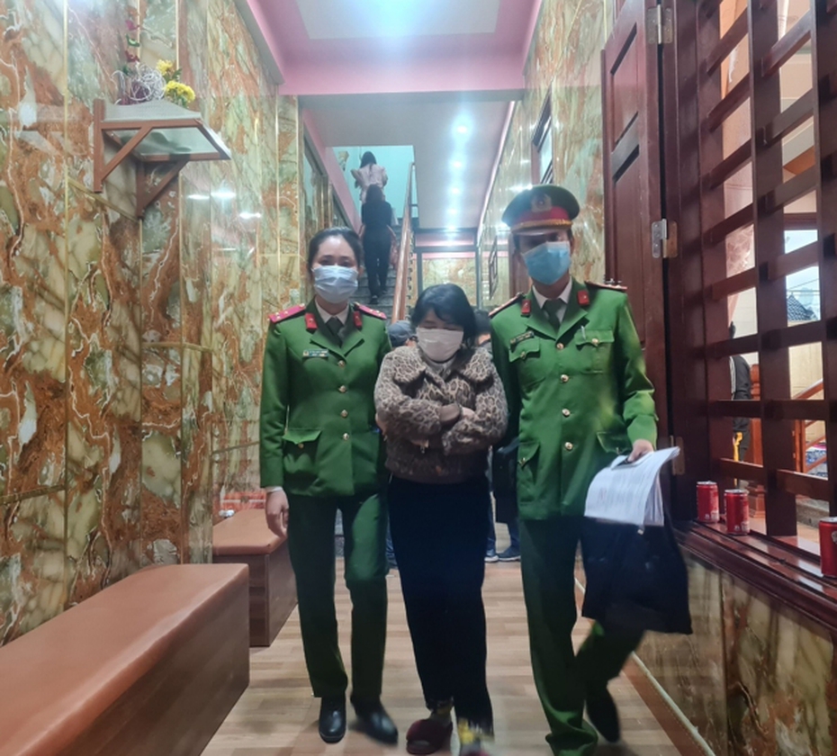 Triệt phá tụ điểm mại dâm hoạt động phức tạp