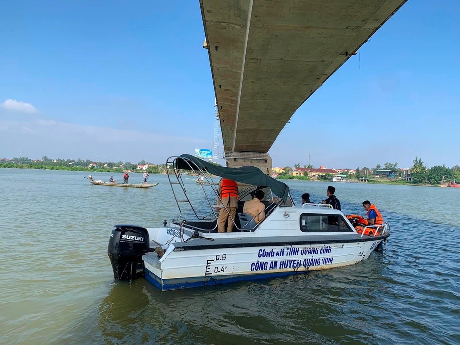 Tìm thanh nhiên để lại lời nhắn "con là một đứa bất hiếu" rồi nhảy cầu