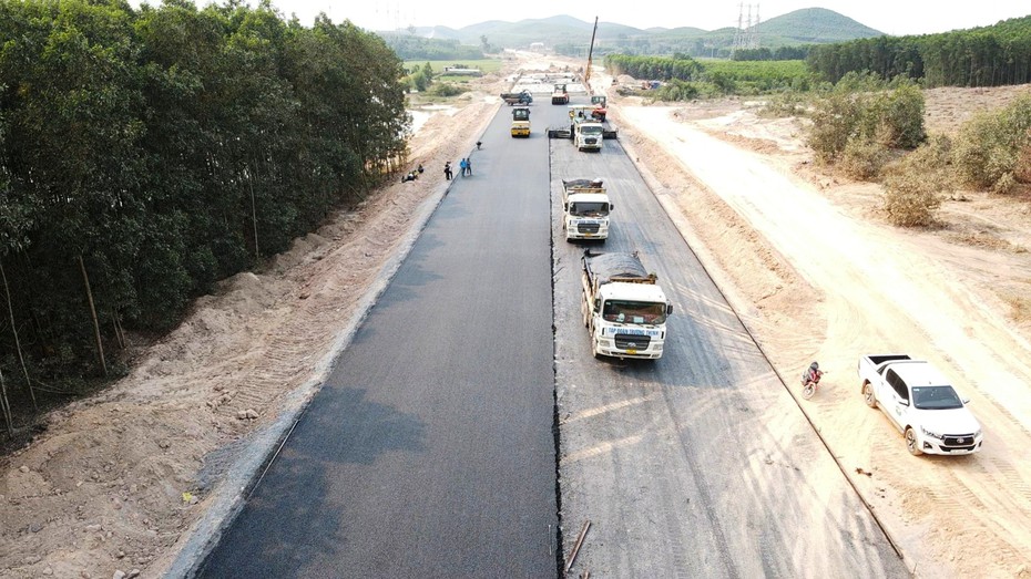 Quảng Bình liệu có cán đích bàn giao mặt bằng cao tốc đúng hạn?