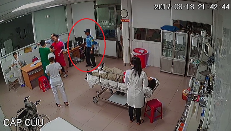 Nữ bác sĩ bị hành hung: Đình chỉ 2 bảo vệ bệnh viện 115 Nghệ An