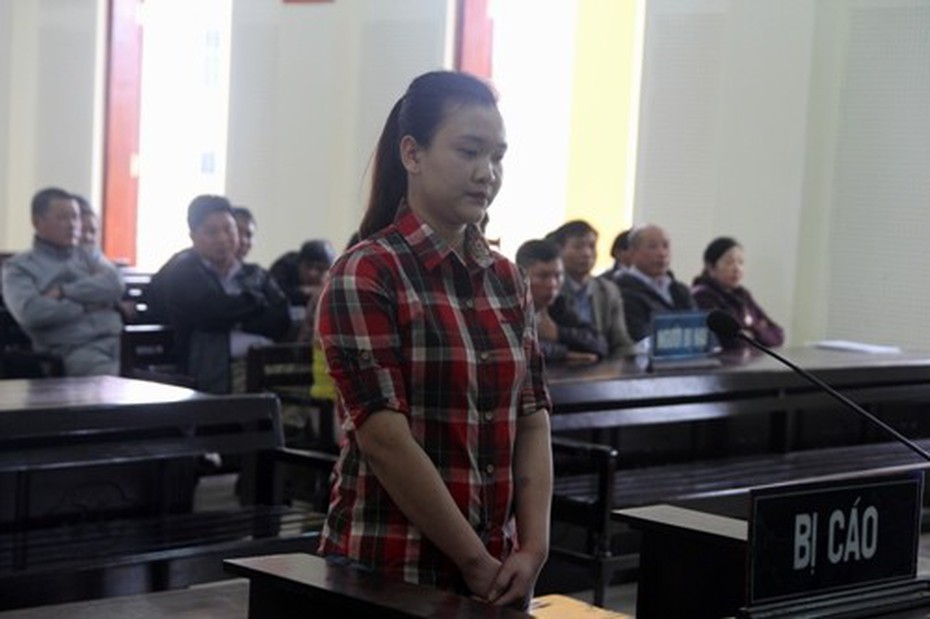 17 năm tù cho nữ quái "nổ" chồng làm công an, chiếm đoạt hơn 3,6 tỷ đồng