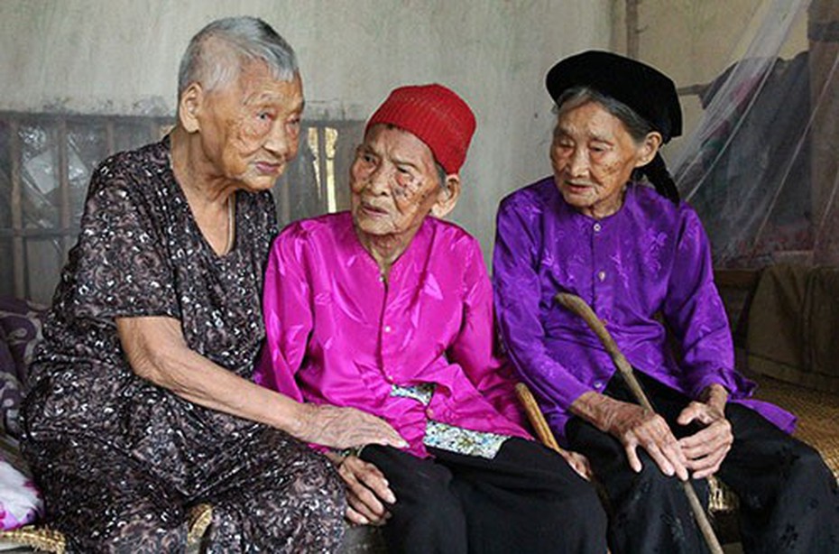 Bí quyết sống thọ của ba chị em ruột hơn trăm tuổi ở Nghệ An