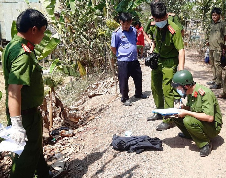 Hé lộ nguyên nhân vụ con gái phát hiện mẹ chết, bố tử vong dưới giếng