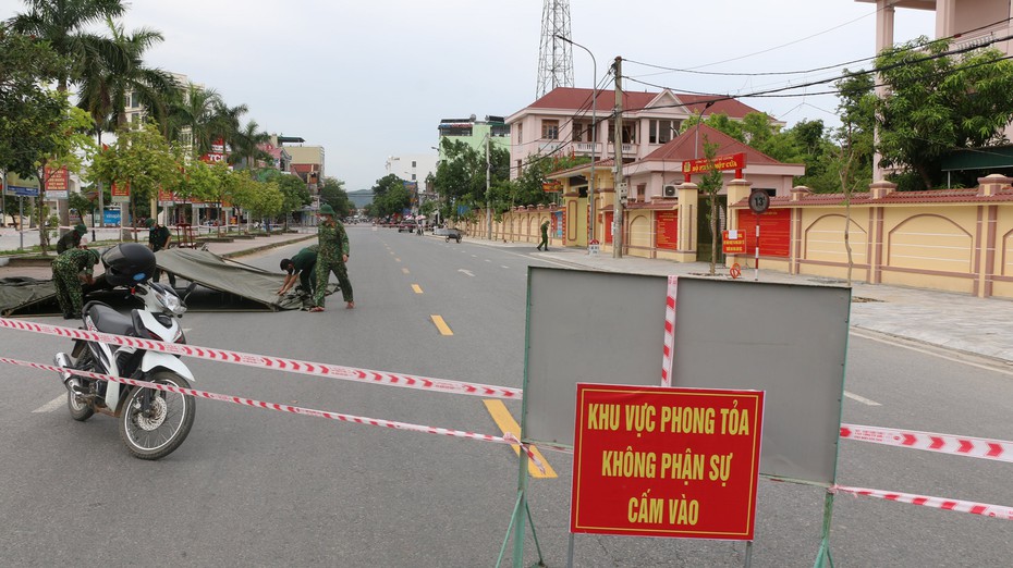 Nghệ An: Dỡ phong tỏa trụ sở công an nơi có chiến sĩ nhiễm Covid-19