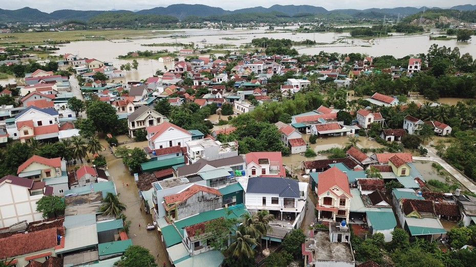 Toàn cảnh ngập lụt chưa từng thấy trong 20 năm qua tại vùng lũ Nghệ An