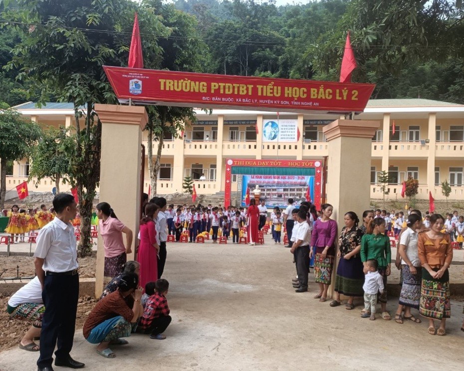 Trường tiểu học ở Nghệ An tổ chức khai giảng sớm trong ngày 2/9