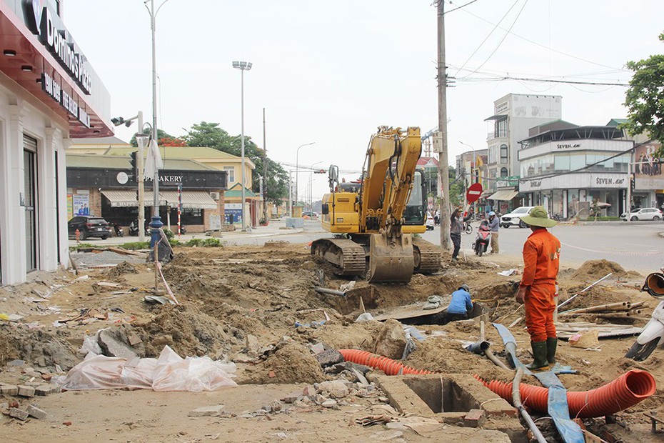 Đẩy nhanh tiến độ thi công dự án vỉa hè trăm tỷ giữa trung tâm Tp Vinh