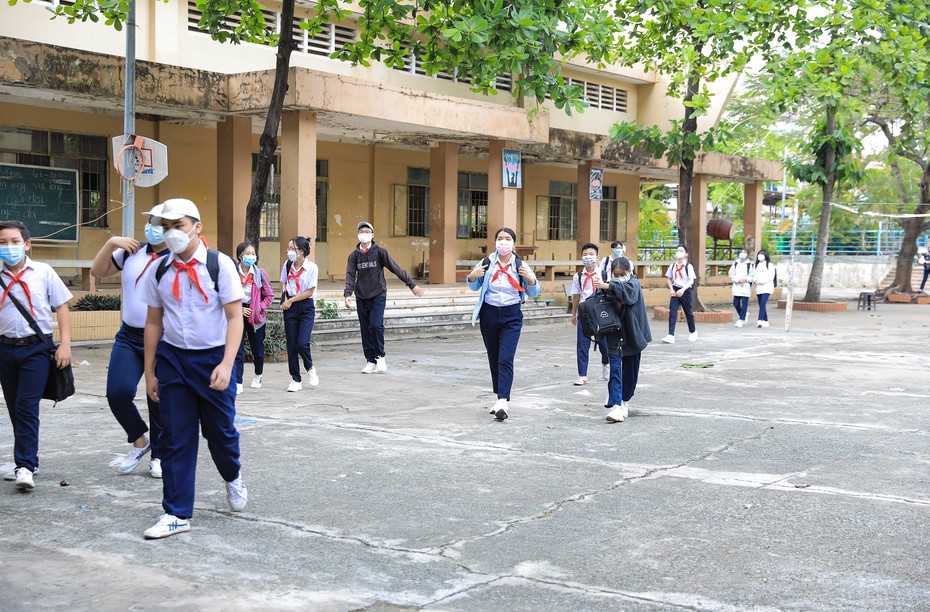 Đồng Nai: 19 trường trên địa bàn chuyển sang học trực tuyến