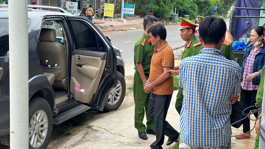 Bình Thuận: Bắt nguyên Chủ tịch và nguyên kế toán trưởng xã Tiến Thành