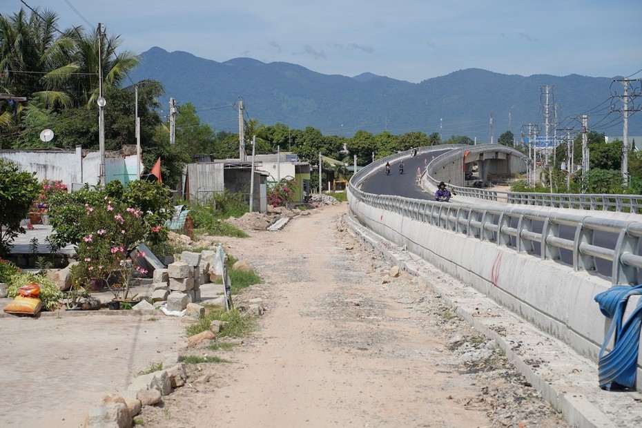 Bình Thuận kiểm tra hiện trạng đường dân sinh Cao tốc Vĩnh Hảo – Phan Thiết