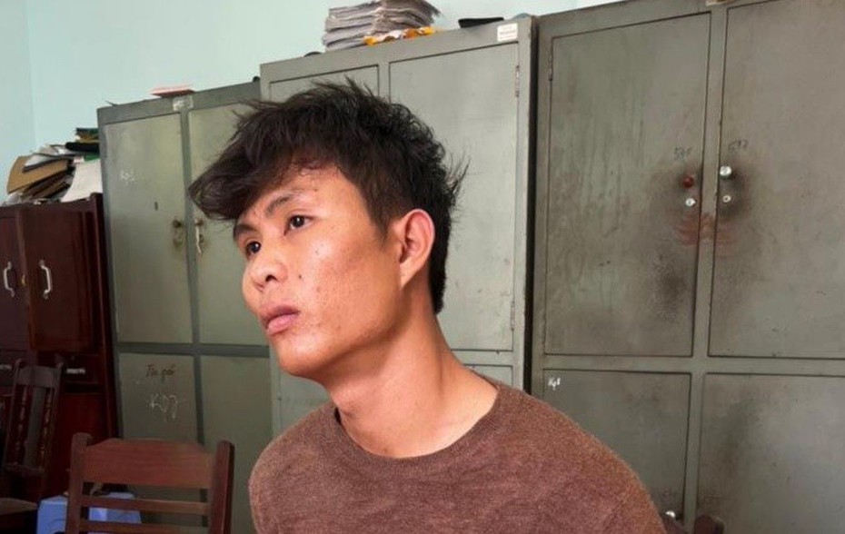 Tạm giữ nam thanh niên tông xem mô tô vào Đại úy công an đang làm nhiệm vụ