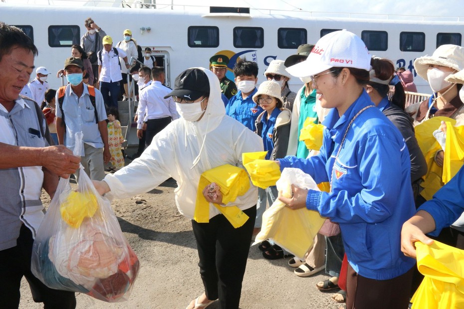 Bình Thuận: Đảo Phú Quý nói không với rác thải nhựa