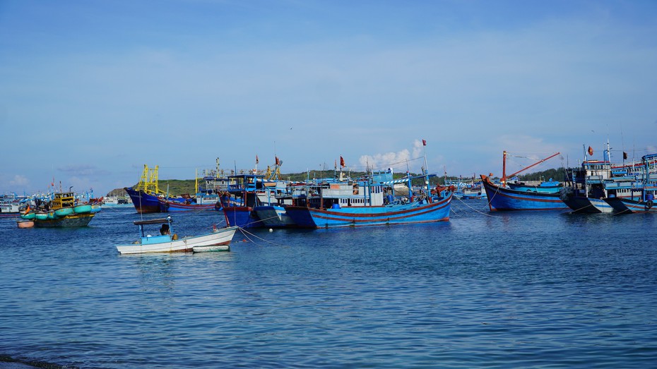 Cứu ngư dân Bình Thuận gặp nạn ở đảo Trường Sa lớn khi đánh bắt hải sản