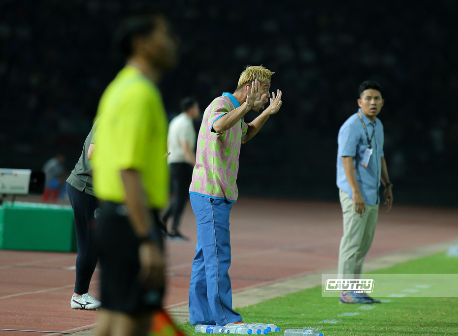 Keisuke Honda và 1001 sắc thái khi Campuchia bị chia điểm