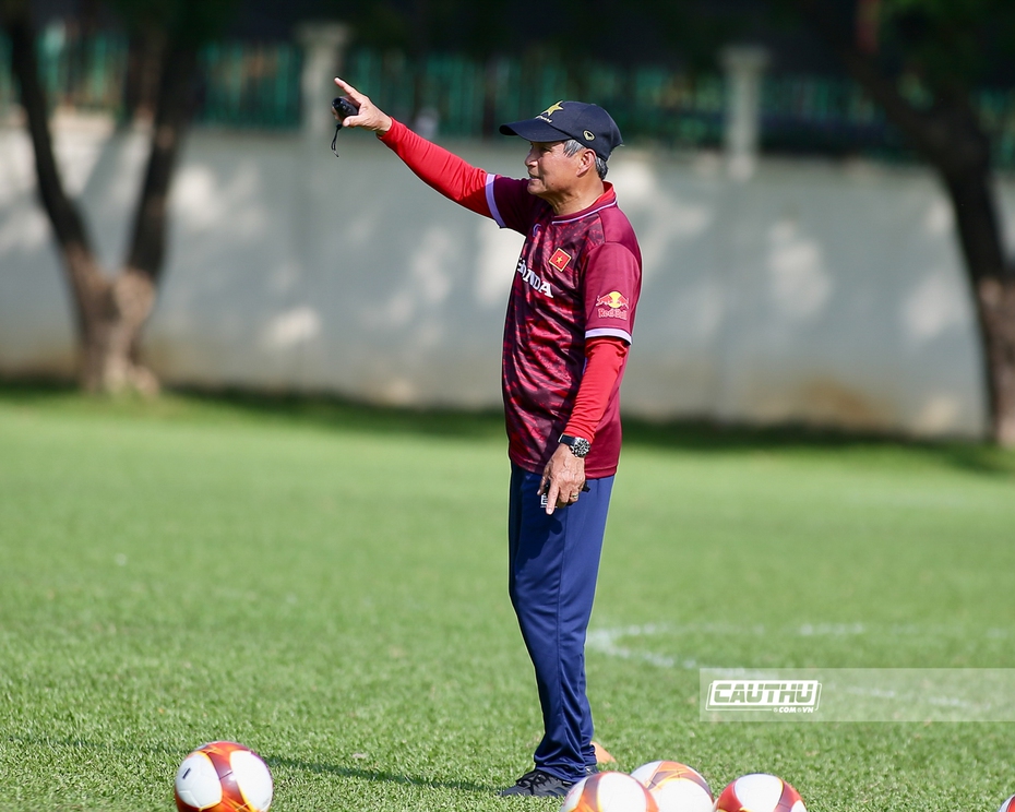HLV Mai Đức Chung bật chế độ 'máy sấy', nữ Việt Nam hướng đến kỷ lục SEA Games