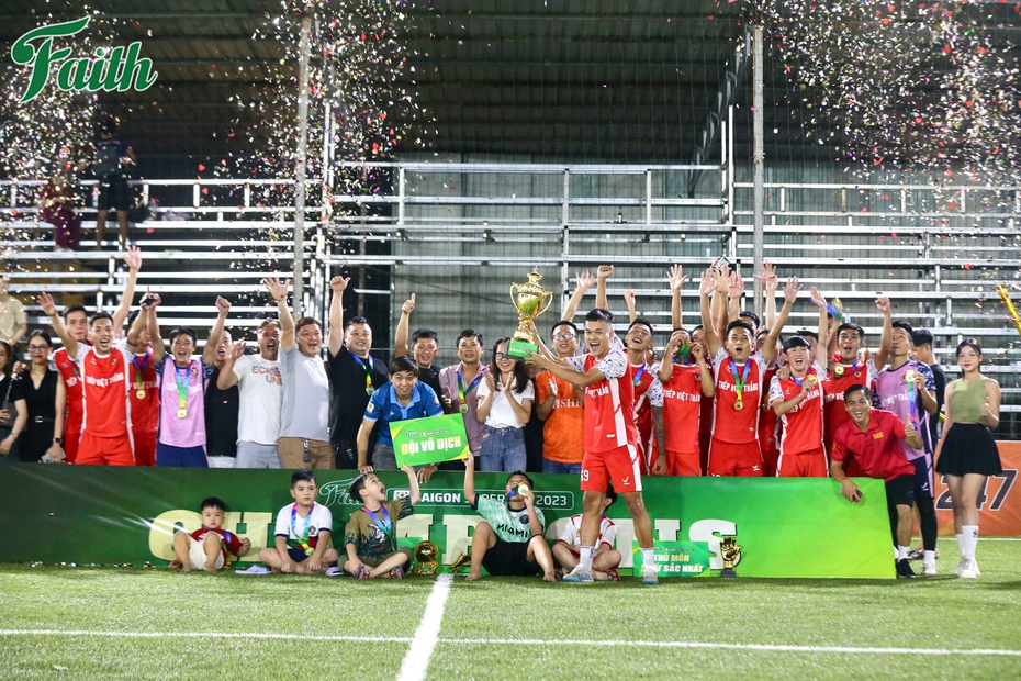 Thép Việt Thắng – Hoàng FC trở thành tân vương Faith Saigon Super Cup