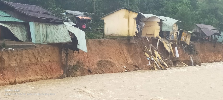 Trà Leng: Thêm một ngôi làng bị “xoá sổ” sau bão số 10