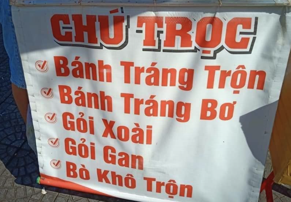 Nhiều người nghi ngộ độc thực phẩm sau khi ăn bánh tráng trộn