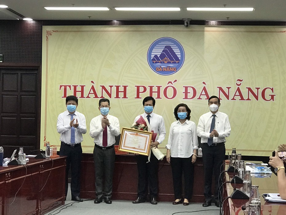 Thủ tướng tặng bằng khen CDC Đà Nẵng có thành tích chống Covid-19