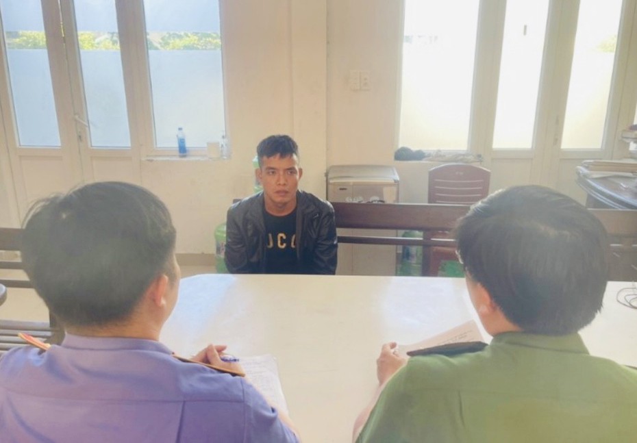 Bắt giữ kẻ cướp cầm dao xông vào phòng trọ, trói 2 nữ sinh viên