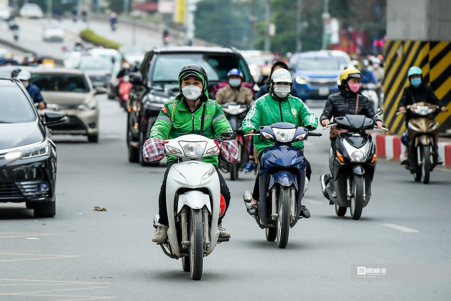 Tài xế Grab: Làm việc không ngày nghỉ, lương 7 triệu đồng mỗi tháng