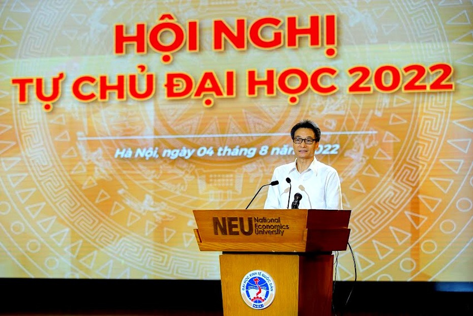 Tự chủ đại học: Không nên là tự do hay tự lo