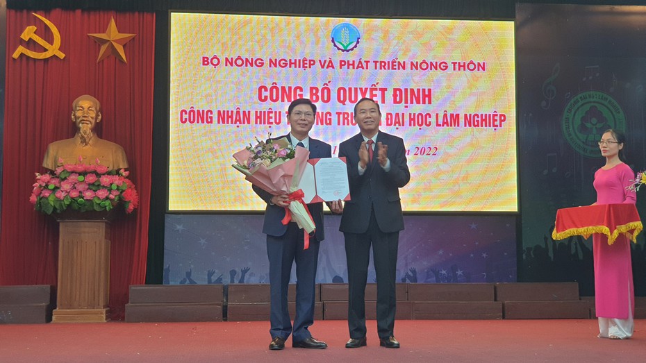 Trường Đại học Lâm nghiệp có tân Hiệu trưởng