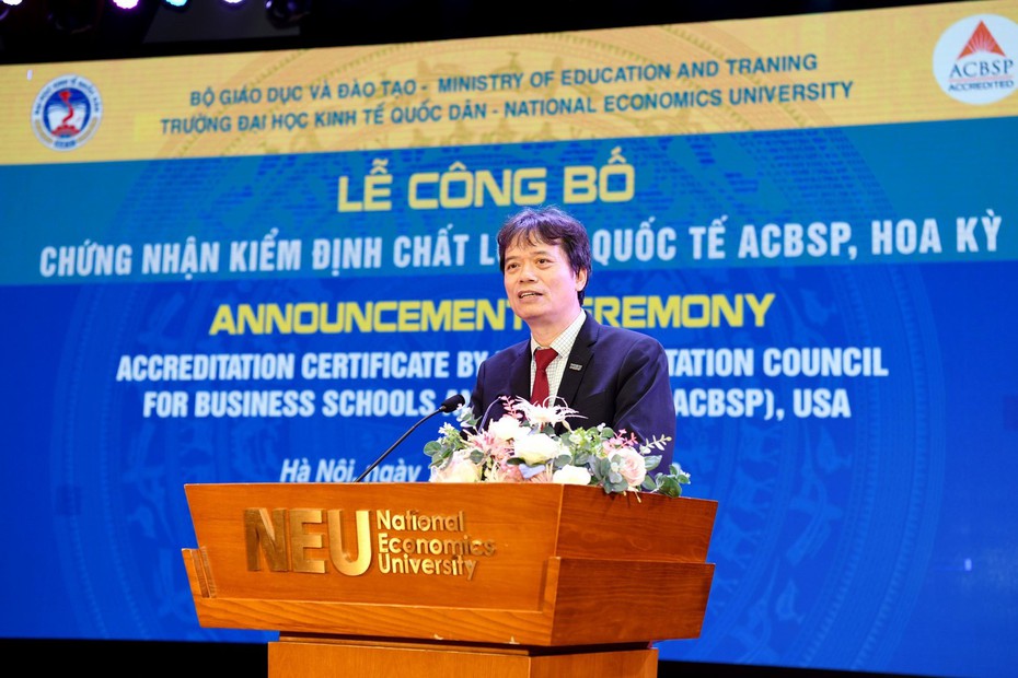 Trường đại học công lập đầu tiên đạt chuẩn kiểm định chất lượng Hoa Kỳ