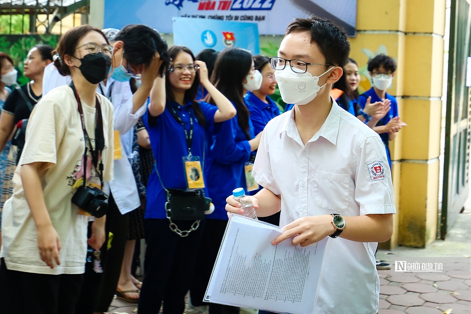 Tuyển sinh vào 10: Thay đổi quan điểm phải học trường công lập