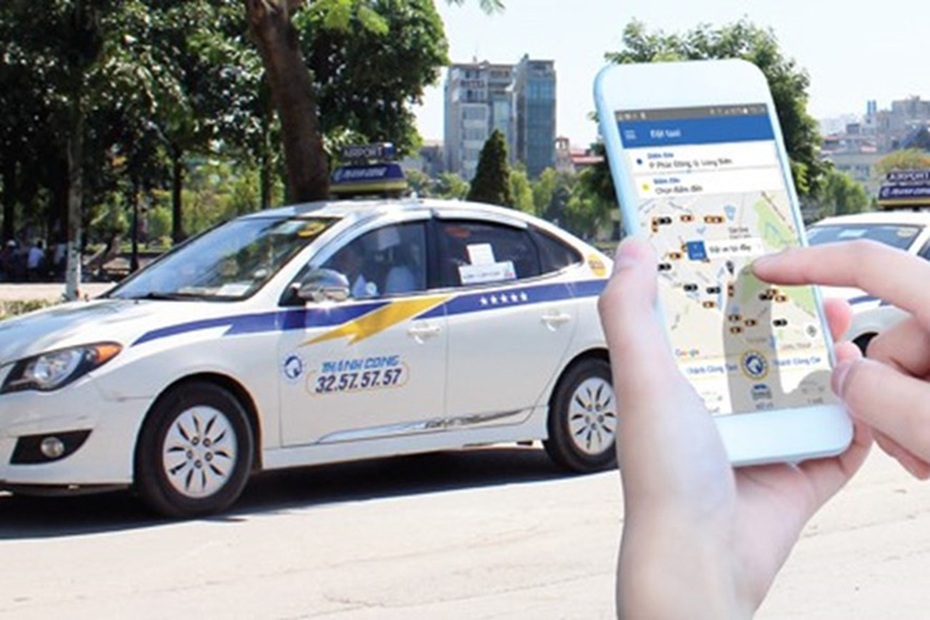 Không tăng giá giờ cao điểm, Liên minh Taxi Việt “điểm trúng huyệt” Grab