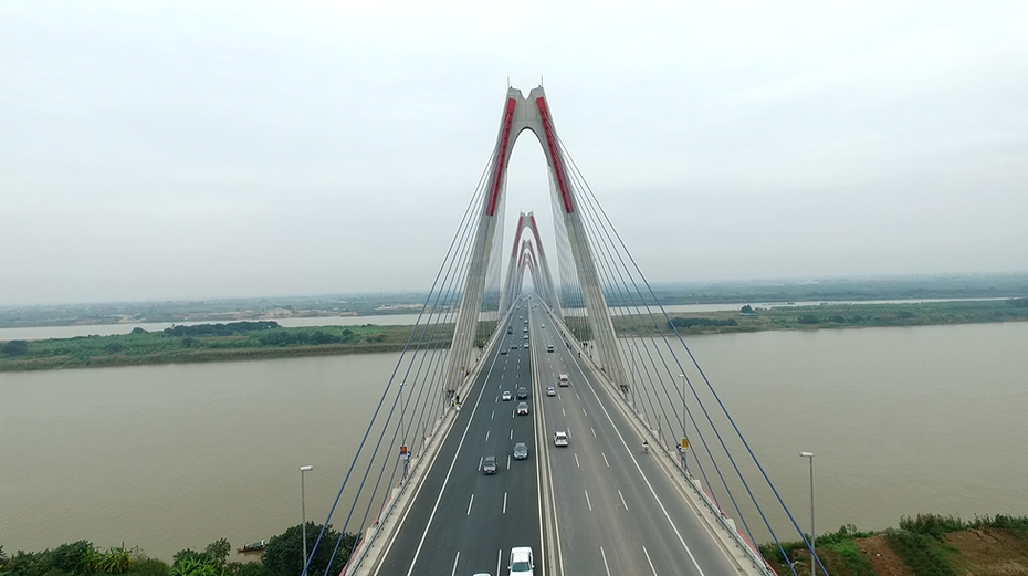 Đi sân bay Nội Bài sắp phải nộp phí, bộ Tài chính nói gì?