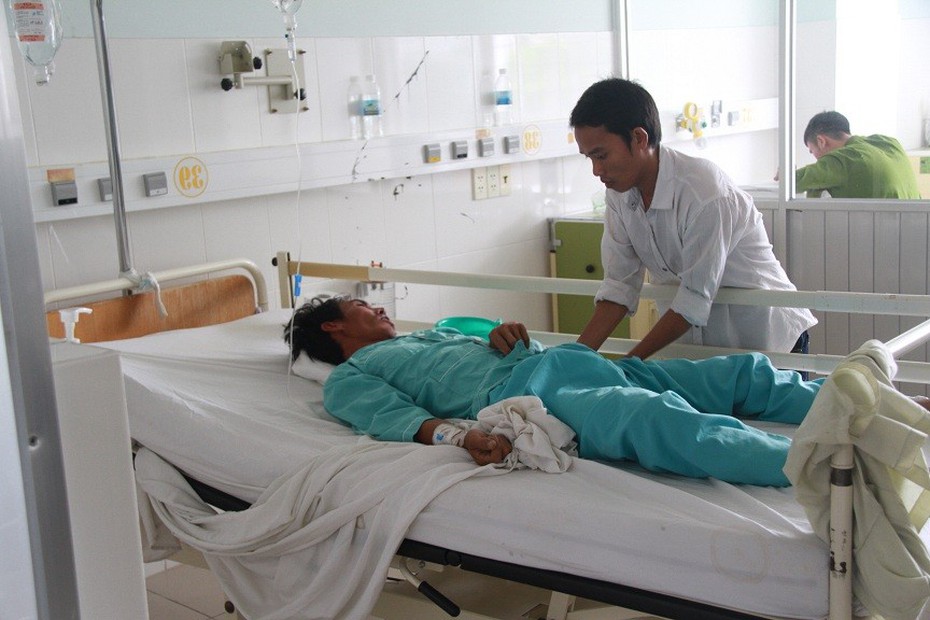 Gần 200 người nghi ngộ độc thực phẩm sau khi ăn tiệc cưới